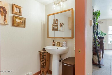 216 Main St 305 MLS-17