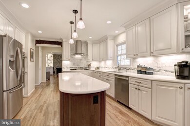 4621 Tara Dr, Fairfax, VA 22032 - photo 4