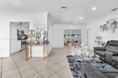 590 W 39th St, Hialeah, FL 33012 - photo 7