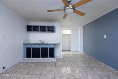 2537 E Willetta St unit 3, Phoenix, AZ 85008 - photo 5