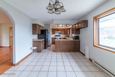 Dining/Kitchen