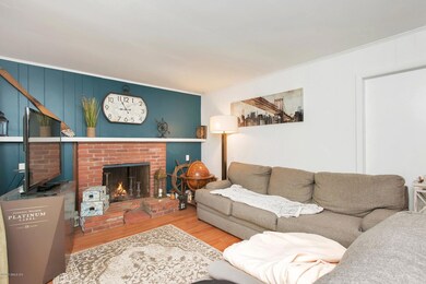 102 Hillcrest Park Rd, Cos Cob, CT 06807 - photo 6