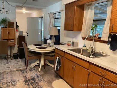 2011 E Rainbow Bend, Eufaula, OK 74432 - photo 6