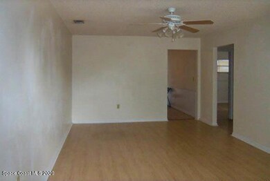 4 Living Area