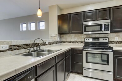 1408 W 17th Ave-8