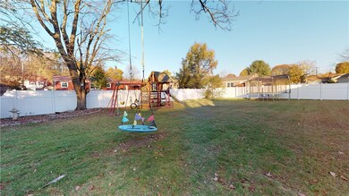 68 Nimitz Rd, Woonsocket, RI 02895 - photo 4