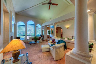 005_Living Room