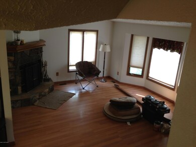 Front Room (3)