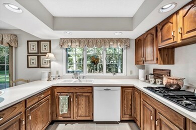 5 Emilys Ln, Sandwich, MA 02563 - photo 3