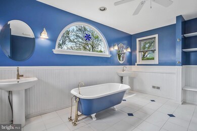 10620 Hesperian Dr, Laurel, MD 20723 - photo 5