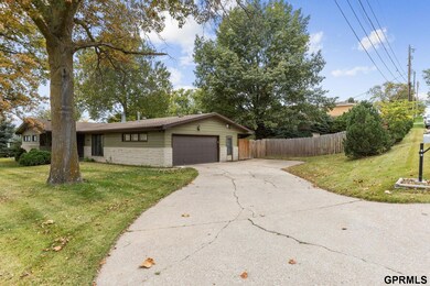 2006 Pleasantview Ln, Bellevue, NE 68005 - photo 3