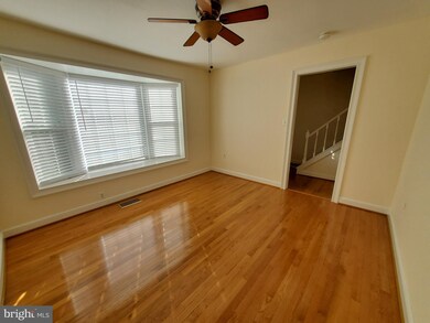 6067 Bonnie Bern Ct, Burke, VA 22015 - photo 2