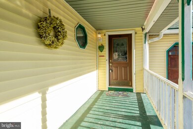 209 Windridge Acres Ct, Silver Spring, MD 20905 - photo 3