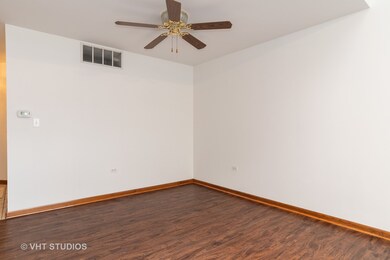 1650 Grove Ave unit B, Schaumburg, IL 60193 - photo 4