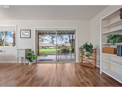 11510 SW Crown Dr unit 5, Portland, OR 97224 - photo 7