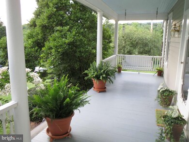 55 Walnut Hill Ln, Strasburg, VA 22657 - photo 2