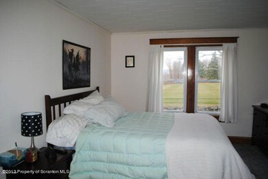 426 Gravity Rd, Lake Ariel, PA 18436 - photo 6