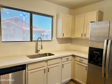 2358 E Peach Tree Dr, Chandler, AZ 85249 - photo 6