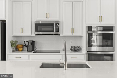 17984 Woods Overlook Dr, Dumfries, VA 22026 - photo 7