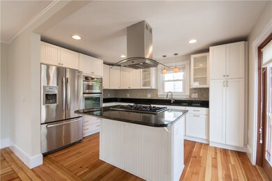 11 Harrison Ave, Newport, RI 02840 - photo 3
