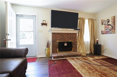 1711 Hanover Ct, High Point, NC 27265 - photo 5