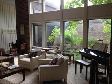 Livingroom to Diningroom