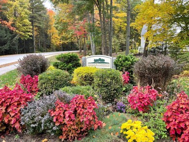 The entrance to Windsor Commons
