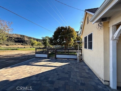 30076 Bouquet Canyon Rd, Santa Clarita, CA 91390 - photo 3