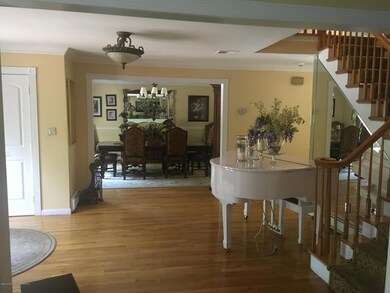 49 Convent Ave, Staten Island, NY 10309 - photo 3