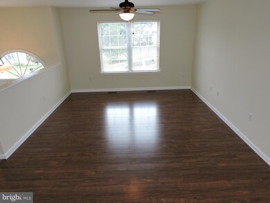 155 Mercedes Dr, Martinsburg, WV 25404 - photo 5