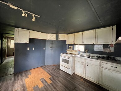 1101 Frost St, Rosenberg, TX 77471 - photo 4