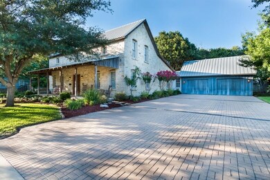 212 W Schubert St, Fredericksburg, TX 78624 - photo 7