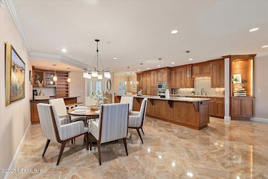 04-Dining Room to Kitchen