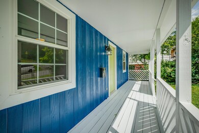 621 E Pine St, Johnson City, TN 37601 - photo 4