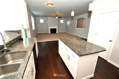 9349 Prairie Wind St SE, Yelm, WA 98597 - photo 4