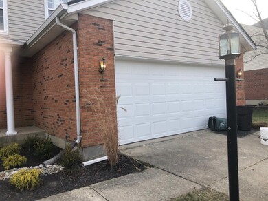 7050 Berry Blossom Ct, Liberty Township, OH 45011 - photo 2