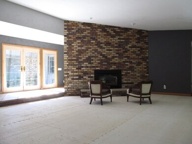 5713 Vineyard Rd, Fitchburg, WI 53575 - photo 4