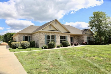 1485 E Lieutenant Ln, Bloomington, IN 47401 - photo 2