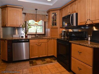 21 Douglas Cir, Greenville, RI 02828 - photo 3