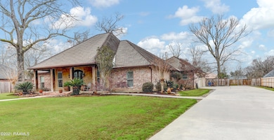 110 Oak Post-3