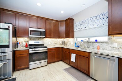 5455 Desert Willow Loop, Sierra Vista, AZ 85635 - photo 5