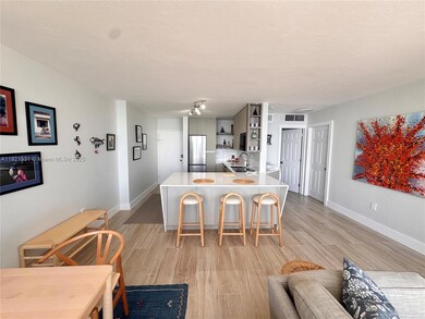 2899 Collins Ave unit 1201, Miami Beach, FL 33140 - photo 2