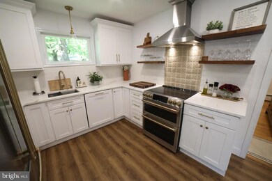 2622 W Greenleaf St, Allentown, PA 18104 - photo 7