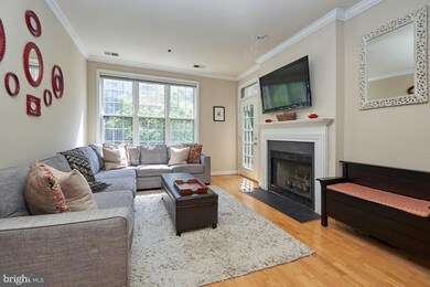 1320 N Wayne St unit 301, Arlington, VA 22201 - photo 4