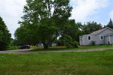 291 Trotting Park Rd, Teaticket, MA 02536 - photo 3