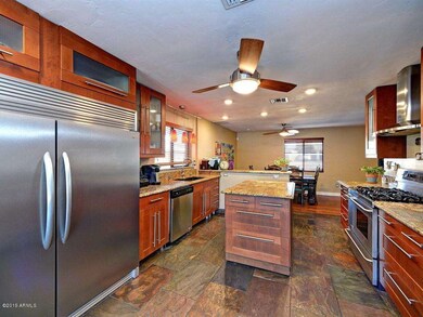 006_Kitchen