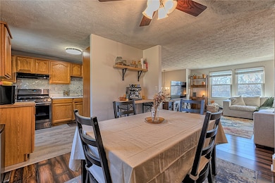 1975 Tara Dr, Irwin, PA 15642 - photo 7