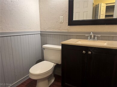 27651 Lake Shore Blvd unit 10D, Euclid, OH 44132 - photo 6