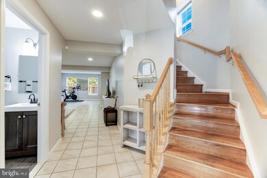 2520 Banshire Dr, Herndon, VA 20171 - photo 5