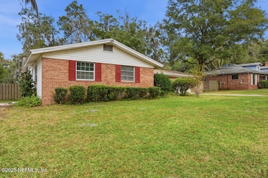 5327 Whitney St, Jacksonville, FL 32277 - photo 2